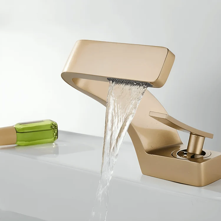 Mitigeur de lavabo cascade moderne en orange – Eau chaude et froide
