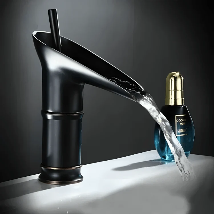 Robinet de lavabo haut en laiton brossé – cascade vintage à levier unique