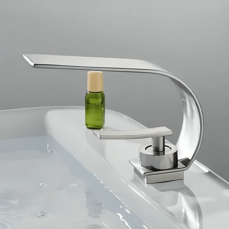 Robinet cascade de salle de bain doré – Design moderne et élégant