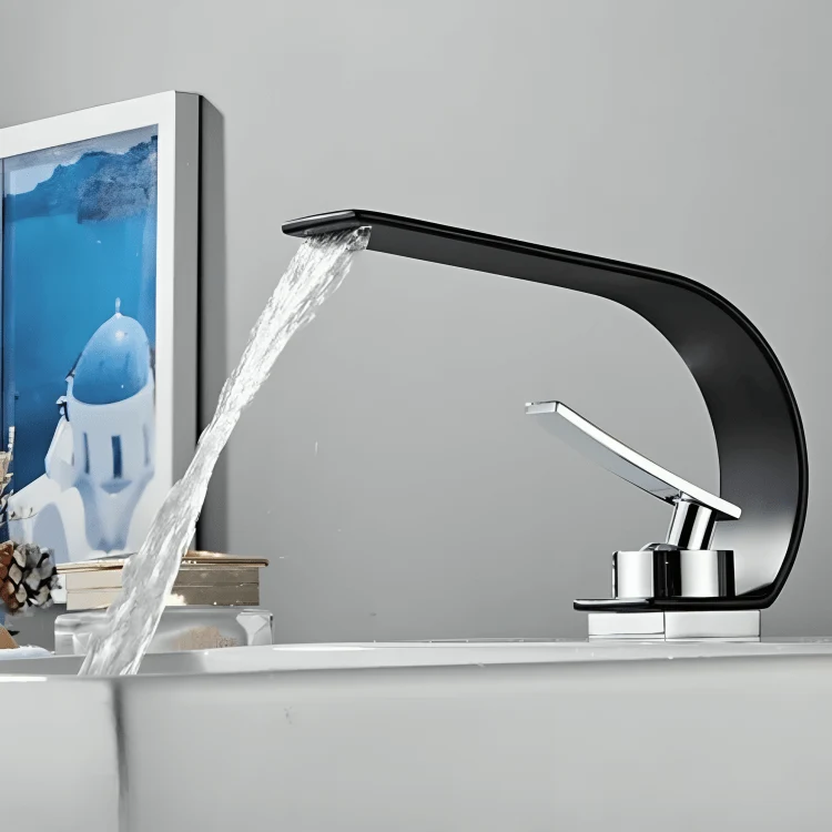 Robinet cascade de salle de bain doré – Design moderne et élégant