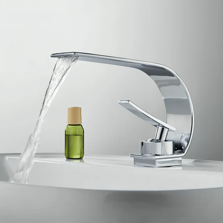 Robinet cascade de salle de bain doré – Design moderne et élégant