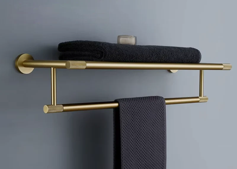 Porte serviettes or brossé strié