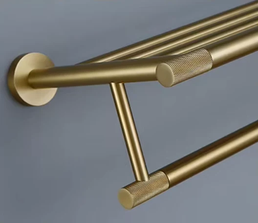 Porte serviettes or brossé strié