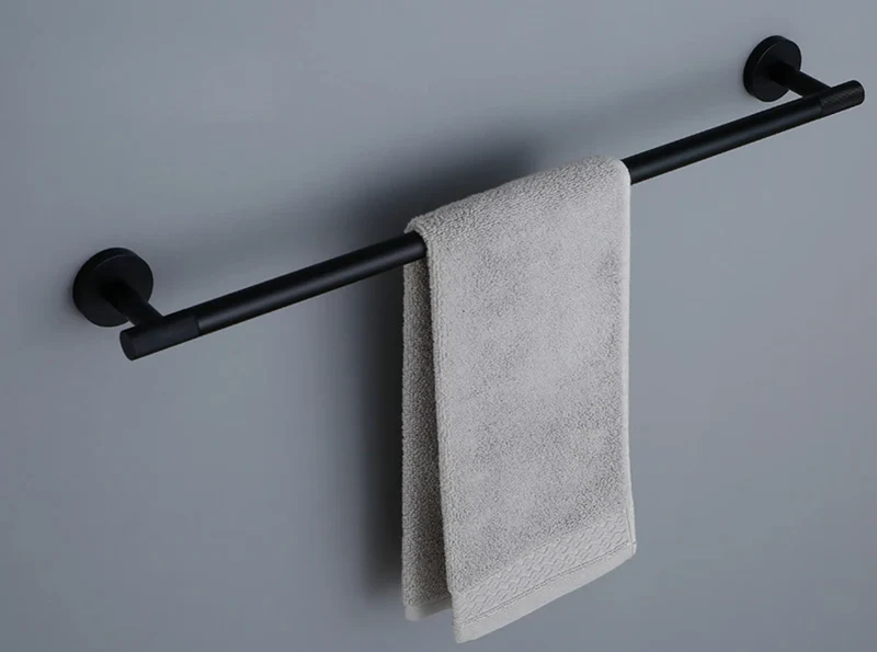 Porte serviettes noir mate strié