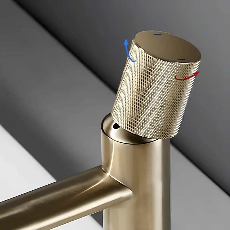 Robinet de lavabo moleté en laiton brossé – Mitigeur design or pour salle de bain moderne