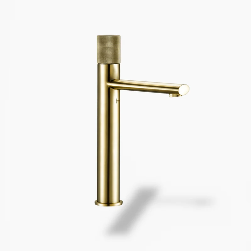 Robinet de lavabo moleté en laiton brossé – Mitigeur design or pour salle de bain moderne