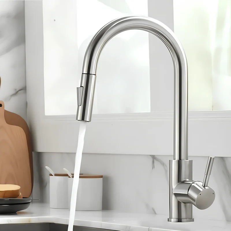 Robinet cuisine doré avec bec extractible – Design en laiton brossé