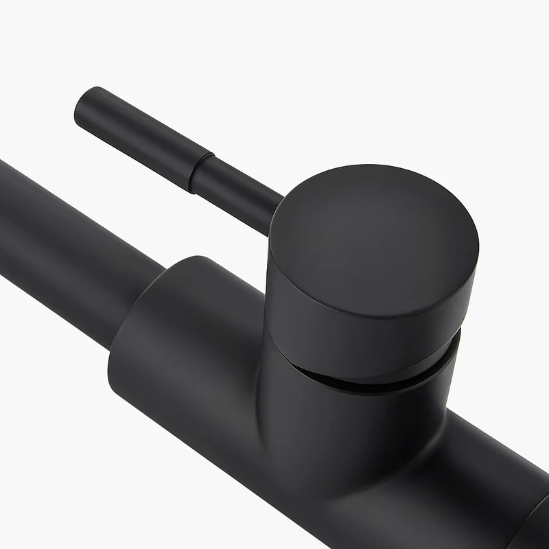 Robinet cuisine doré avec bec extractible – Design en laiton brossé