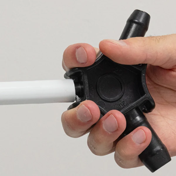 Coffret Pince à sertir compact - ébavureur - coupe-tube