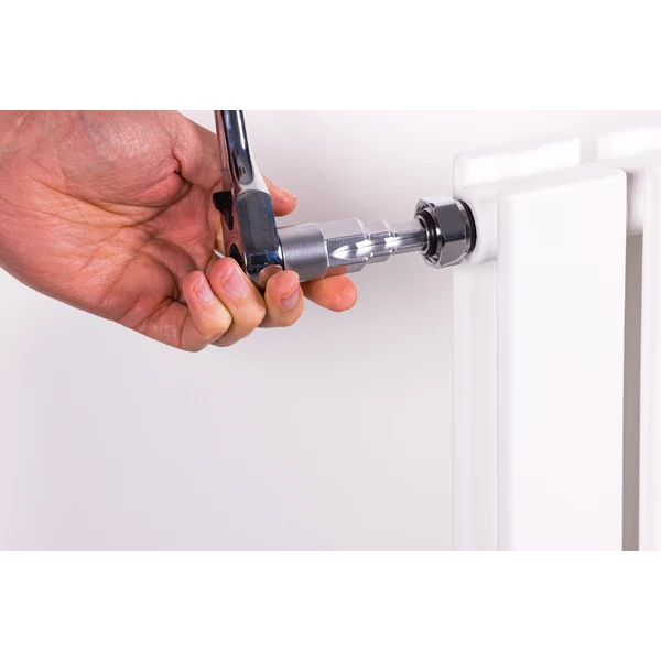 Clé étagée radiateur et sanitaire