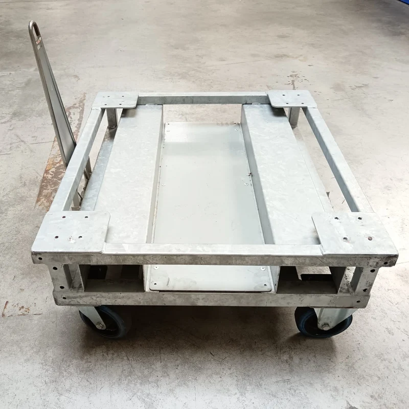 Chariot de manutention - 980 x 880 mm - hauteur 390 mm