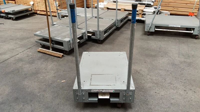 Chariot de manutention - 850 x 650 mm - hauteur 400 mm