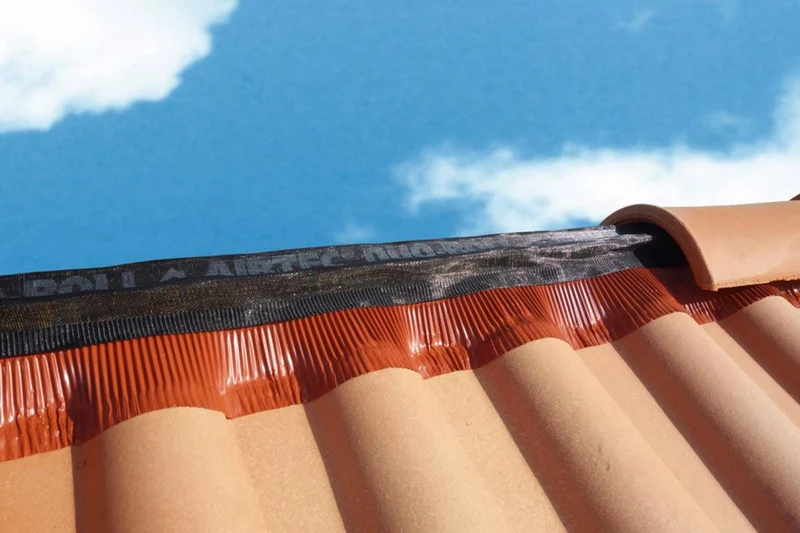 Closoir de faîtage Airtec Duo Roll - anthracite - 50 m x 310 mm Ref 203776
