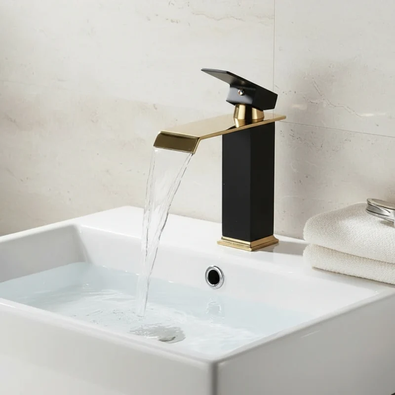Robinet salle de bain lavabo carré moderne finitions dorées - Noir - Laiton