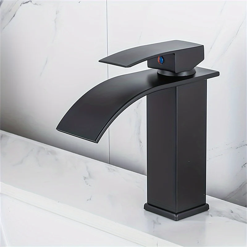 Mitigeur de lavabo cascade carré au bec incurvé