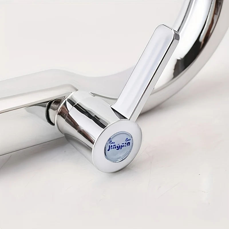 Mitigeur de lavabo compact au bec courbé, noir ou chromé