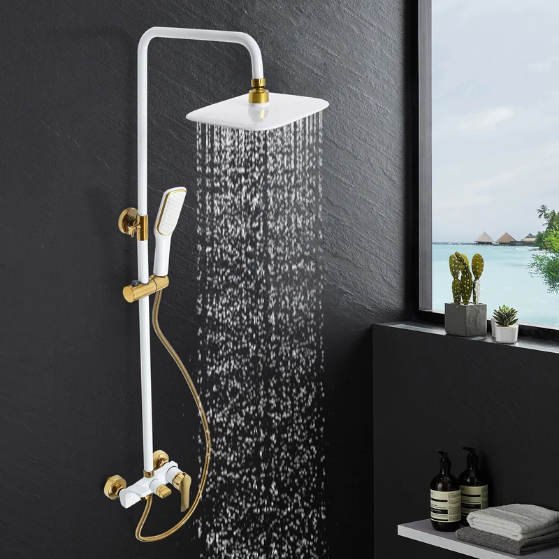 Colonne de douche blanche et dorée avec ciel de pluie carré et douchette