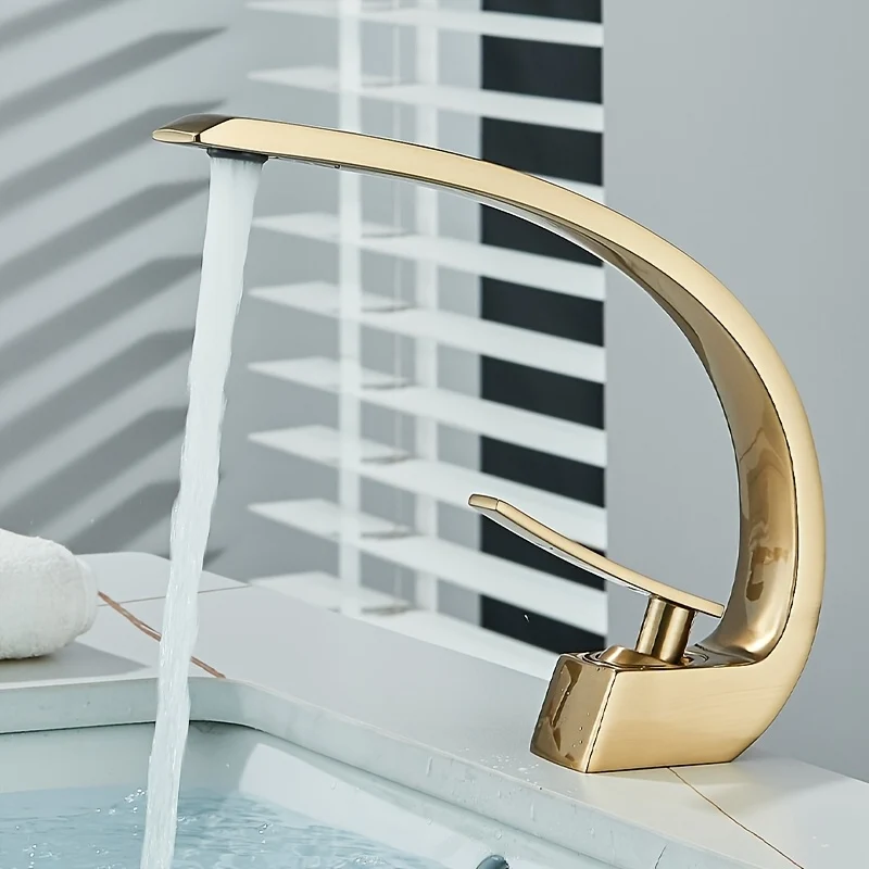 Mitigeur de lavabo cascade doré en arc avec flexibles fournis