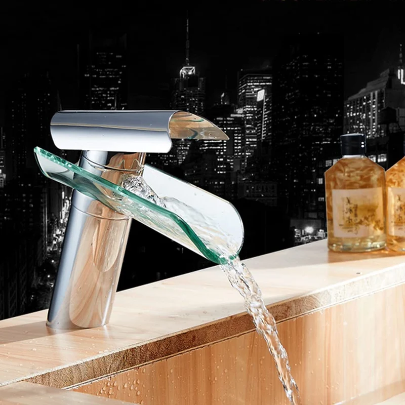 Mitigeur de lavabo cascade à bec en verre chromé