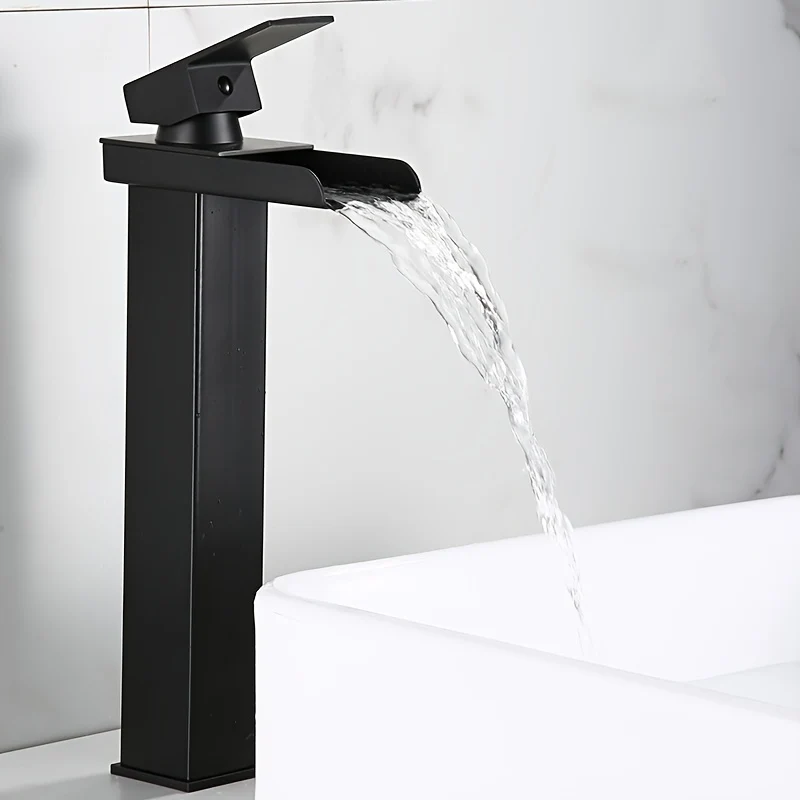 Mitigeur de vasque haut cascade de 30 cm, noir ou chromé