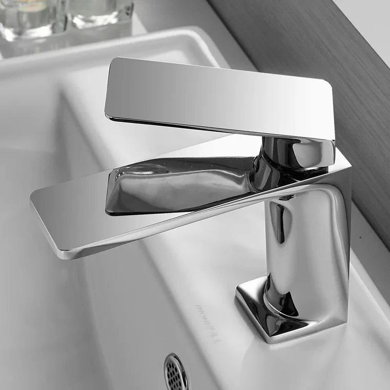 Robinet Mitigeur Salle de Bain - Précision Chrome