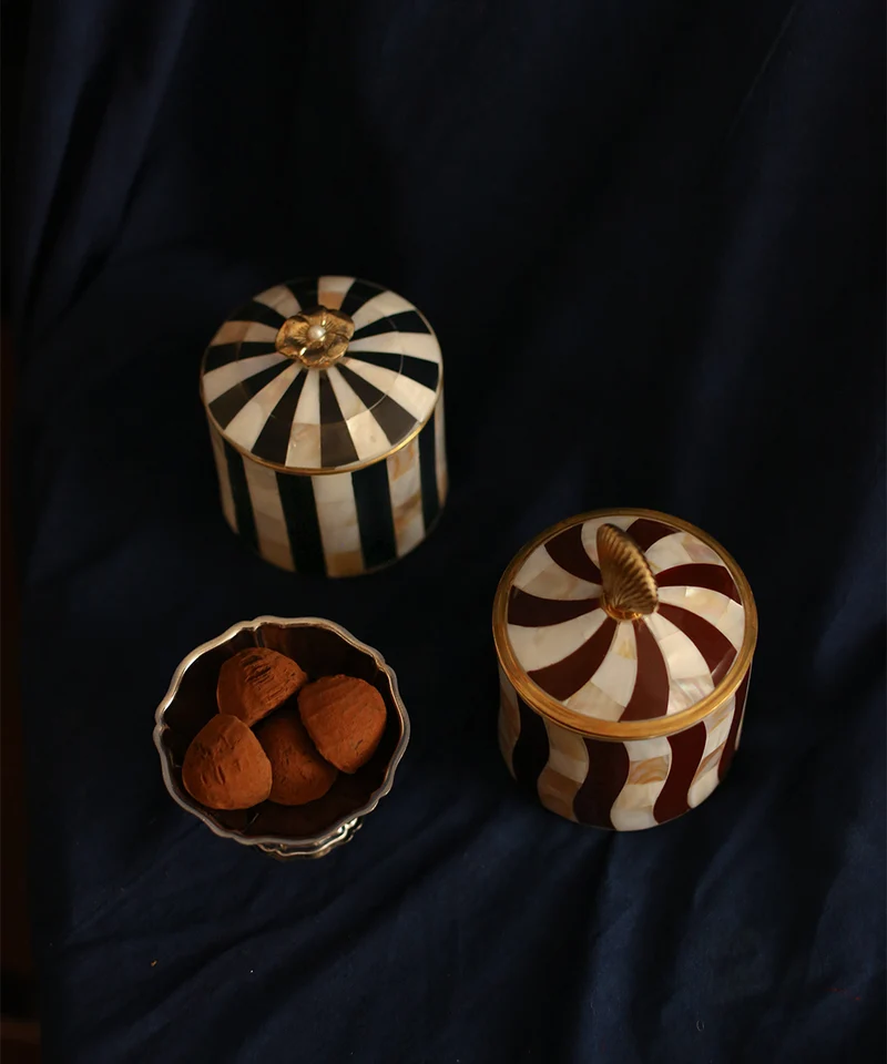 Abby musling krukke i messing – Doing Goods