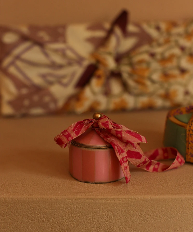 Pink circus krukke i polyresin – Doing Goods