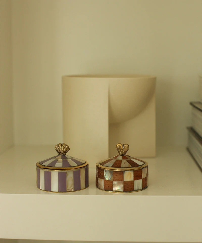 Scarlett circus krukke i messing – Doing Goods