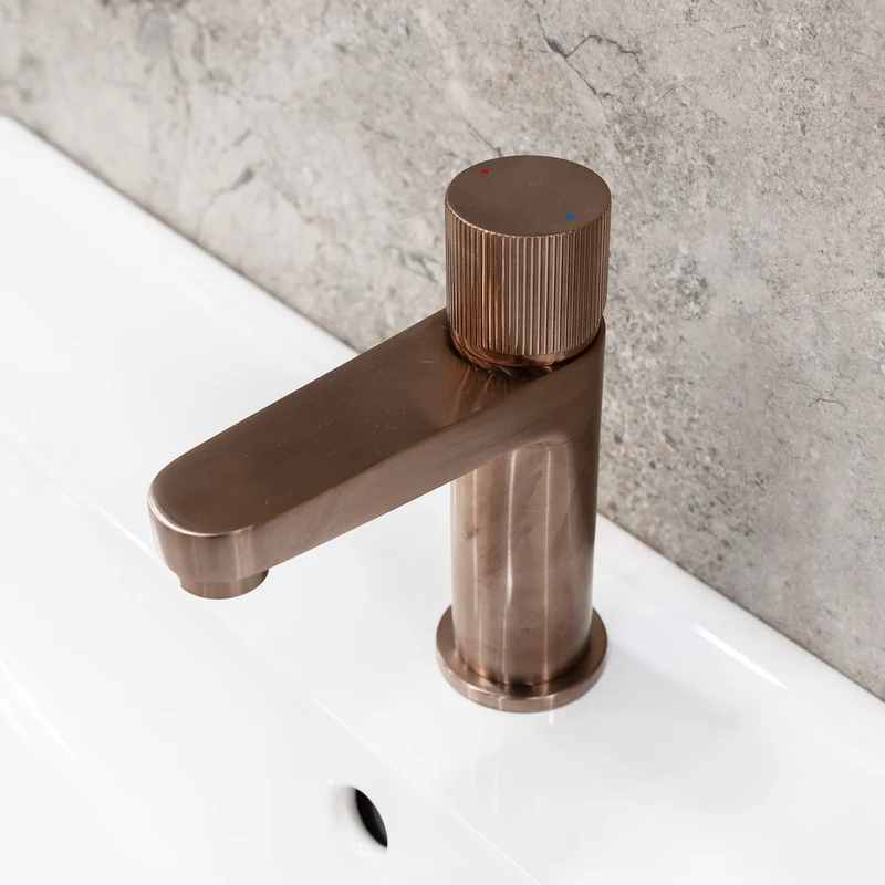 Flauto Basin Tap - Brushed Bronze