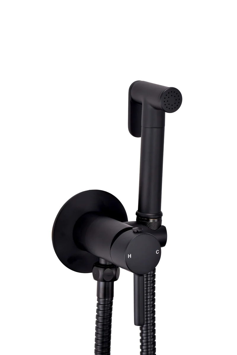 Eliseo Ricci Integrated Douche Valve, Handset, Flexi Hose and Outlet Elbow - Black