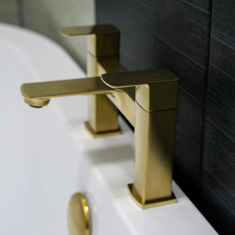 Eliseo Ricci Vesu Bath Filler - Brushed Brass