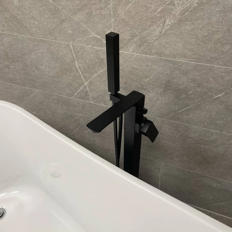Eliseo Ricci Vesu Floor Standing Bath Shower Mixer - Black