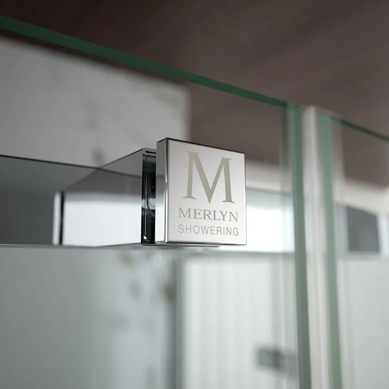 Merlyn 8 Series Frameless Hinge & Inline Side Panel