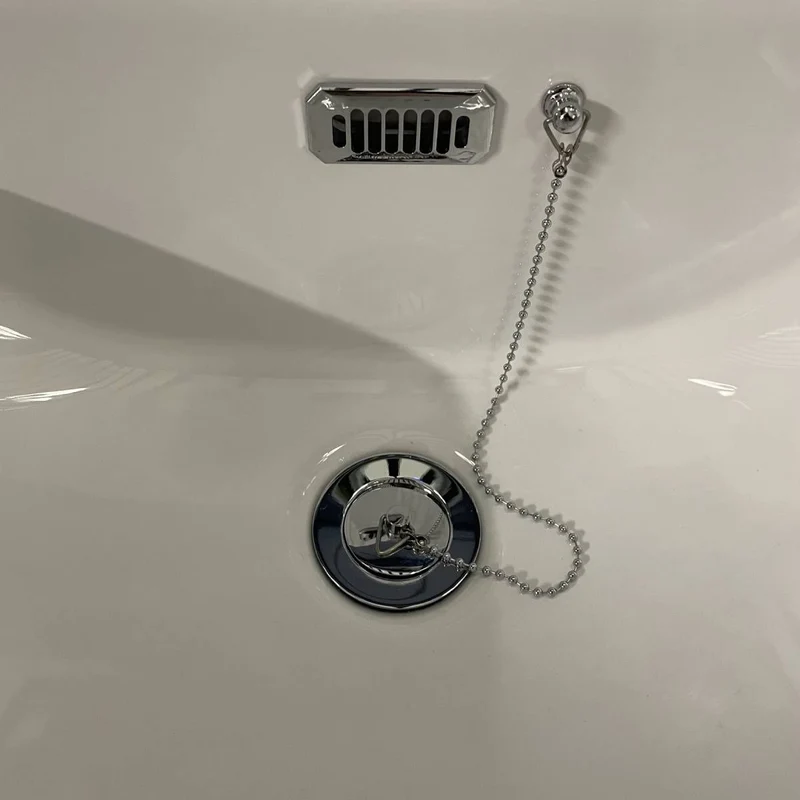 Traditional English Balmoral Basin Waste with Plug And Chain
