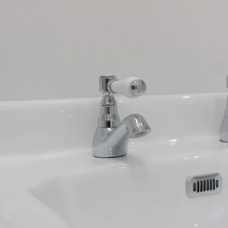 Eliseo Ricci Newbury Basin Pillar Taps - White Handles