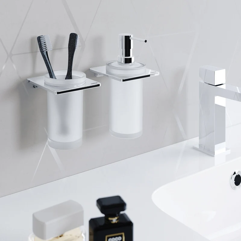 Sonia S Cube Tumbler - Chrome