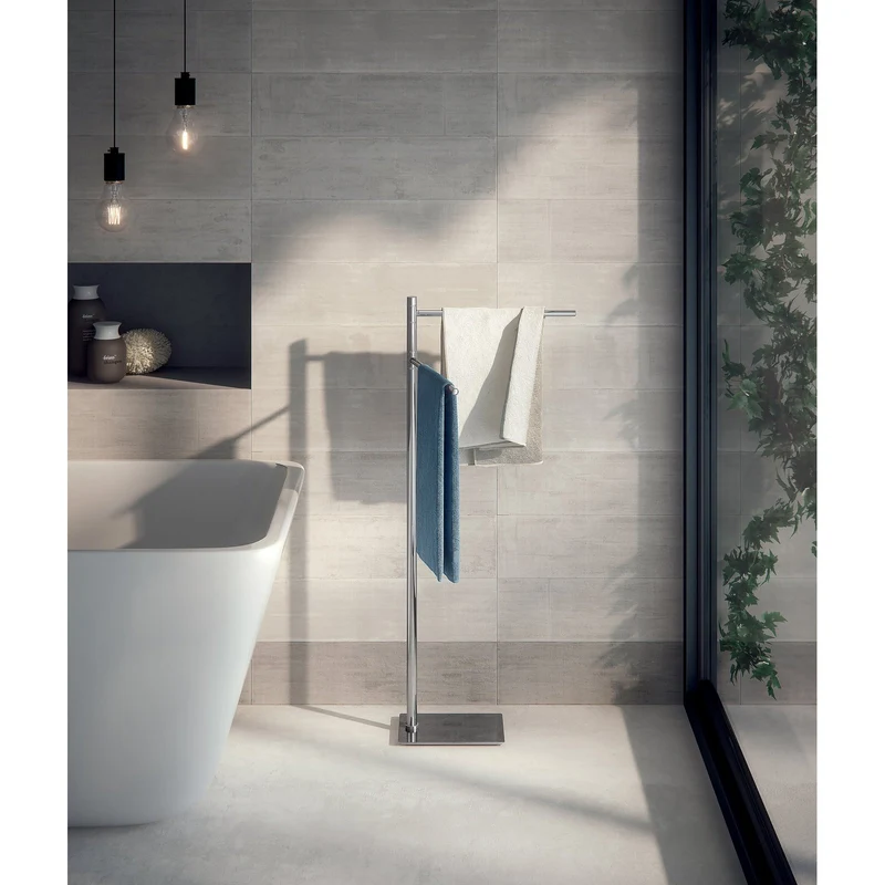 Origins Living Trilly Towel Stand With 2 Swivel Arms - Chrome