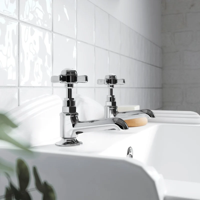 Nuie Beaumont Basin Taps Traditional Chrome Brass 115x40x115mm