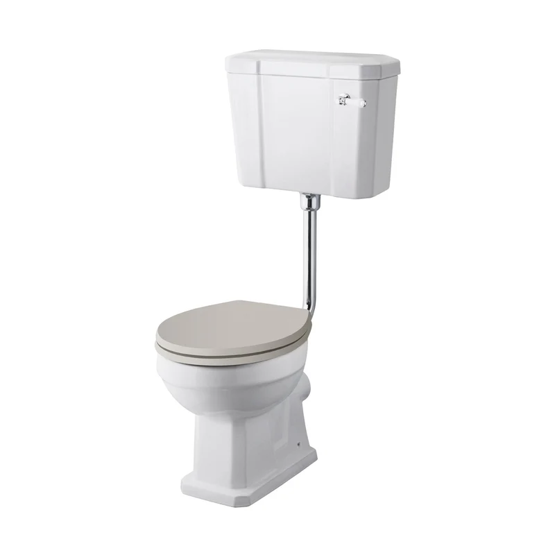 Hudson Reed Richmond Comfort Height Low Level Wc & Flush Pipe Trad Gloss White Vitreous China 1041x470x660mm