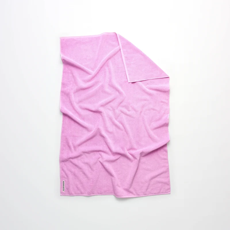 Naram badelagen 100×150 cm i økologisk bomuld, soft fuchsia – Bongusta