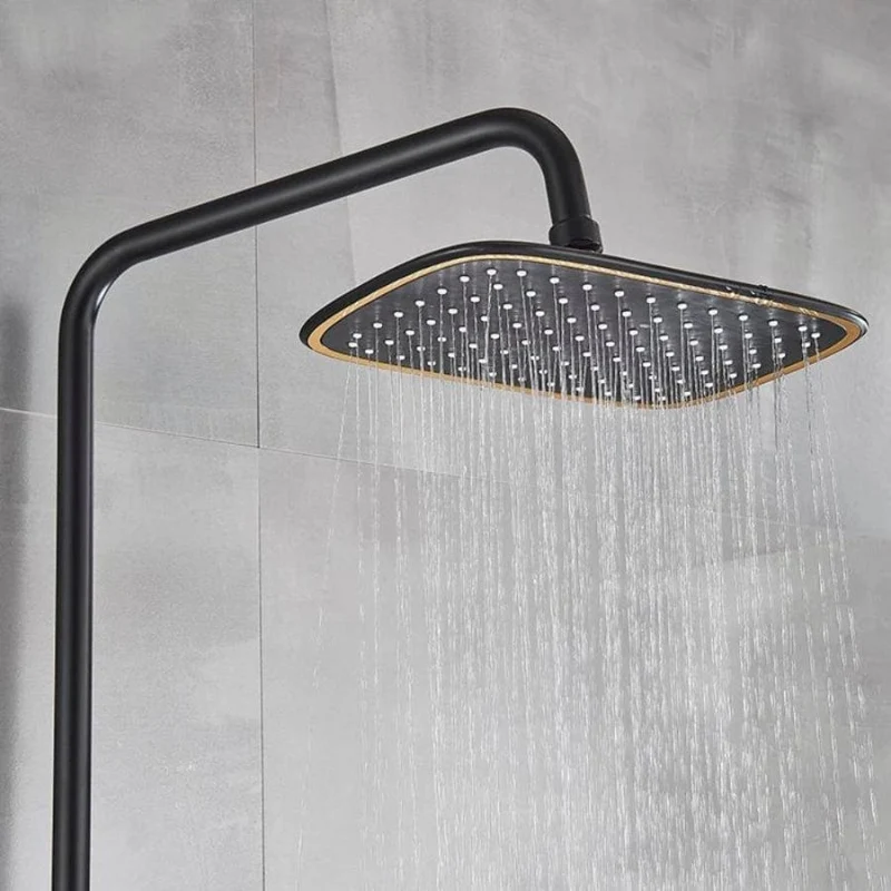 Colonne de douche noire et dorée
