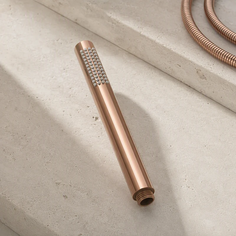 Pommeau de douche en cuivre