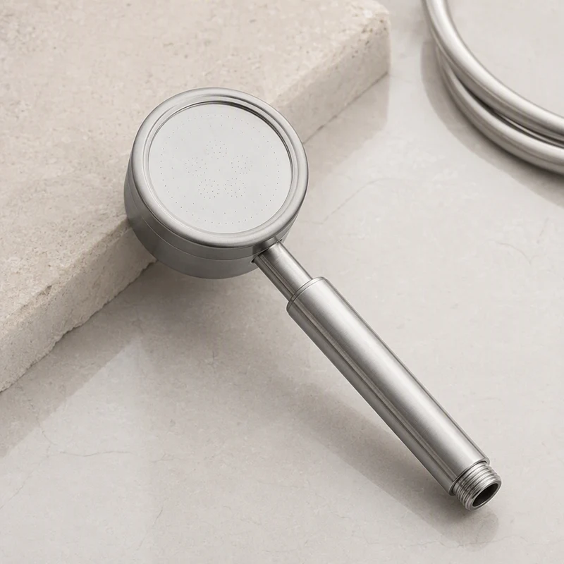 Pommeau de douche effet pluie en acier inoxydable