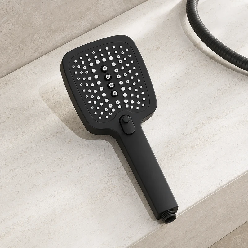 Pommeau de douche carré à effet pluie trois modes