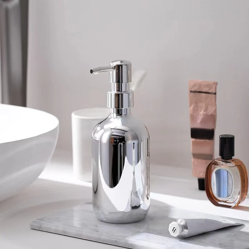Distributeur de savon liquide effet chromé