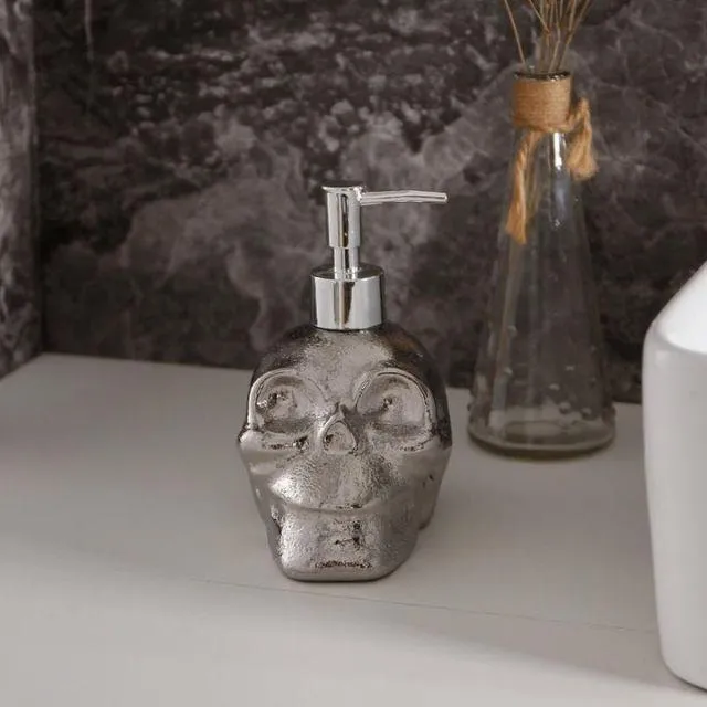 Distributeur de savon tête de mort argentée