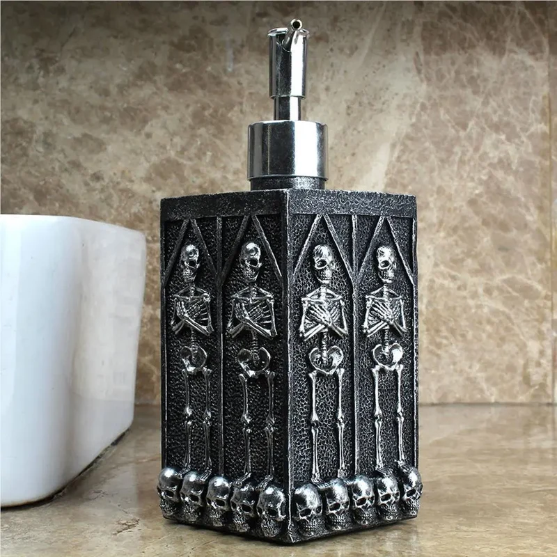 Distributeur de savon squelette
