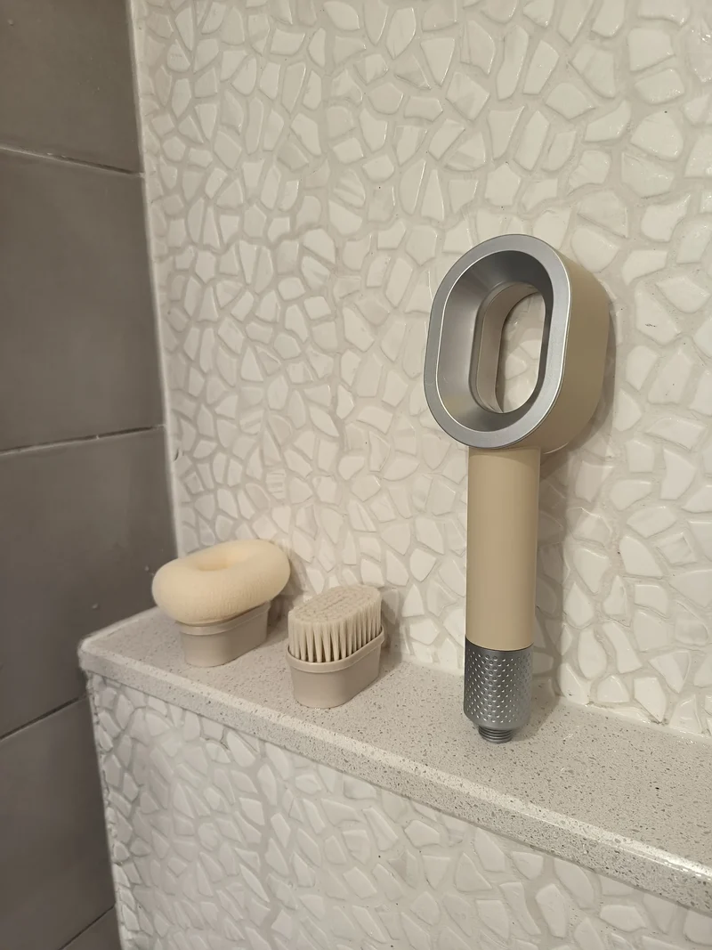 Coffret PEAU DOUCE pommeau de douche haute pression avec filtre ACF + brosse + éponge